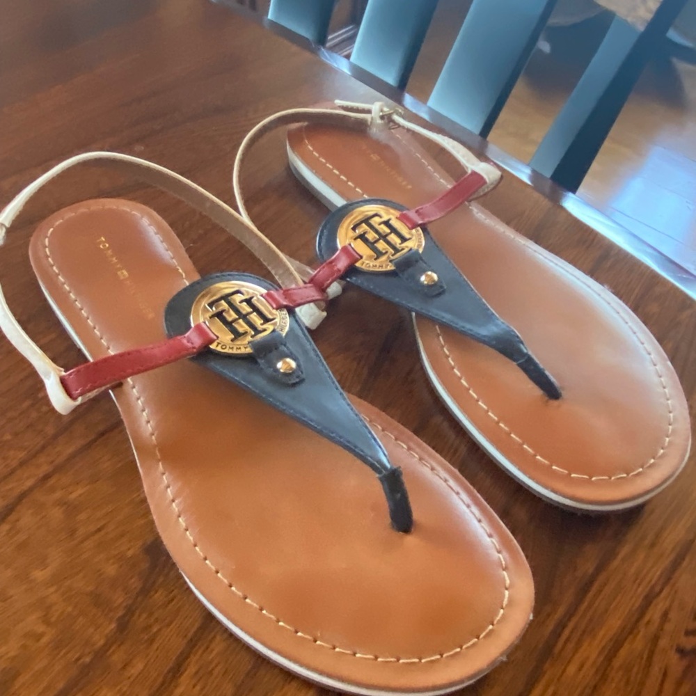 TH sandals
